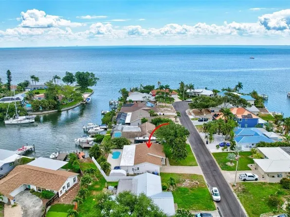 4417 Trout Dr SE, Saint Petersburg, FL 33705