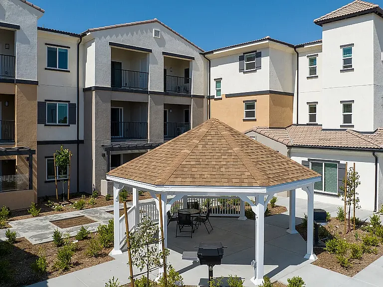 Citrus Hills Apartments - Active Senior Community — Photo 16