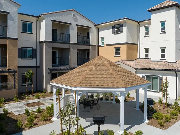 Citrus Hills Apartments - Active Senior Community