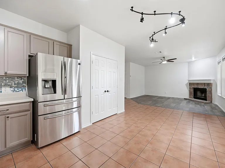 1136 Beechwood Dr — Photo 16