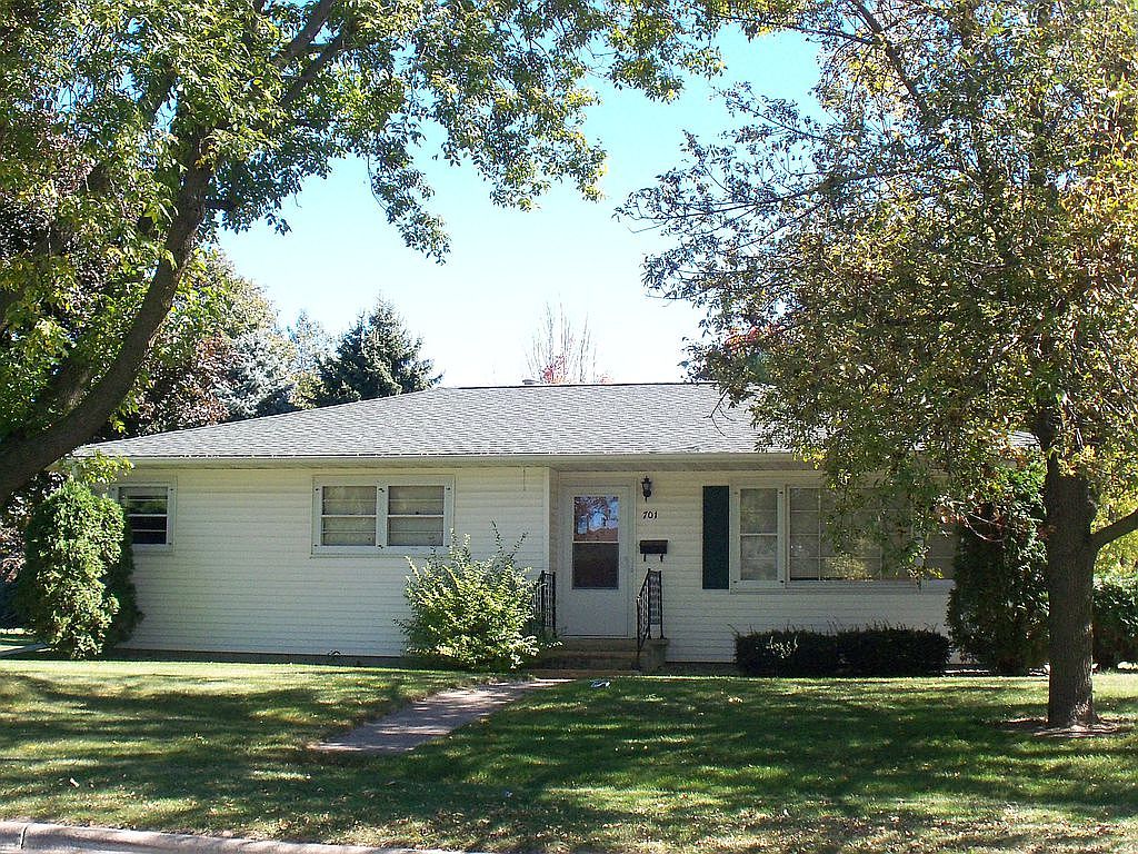 701 Lyndale Ave, Spring Valley, MN 55975 Zillow