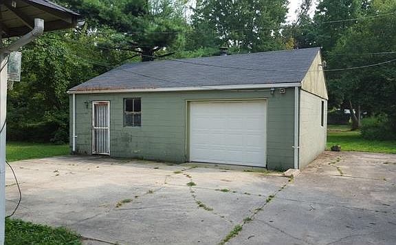 2nd image of 6515 E 42nd St