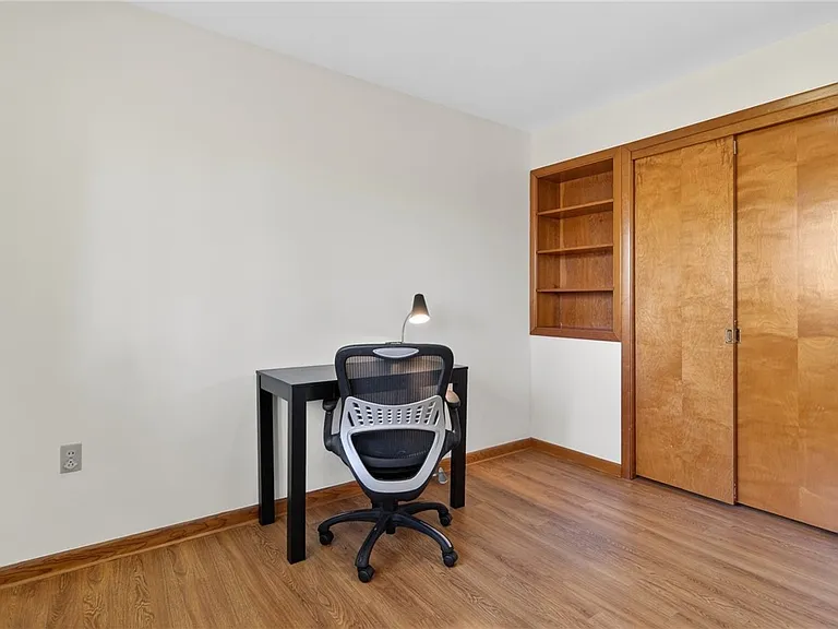 11 Forest Ln — Photo 16