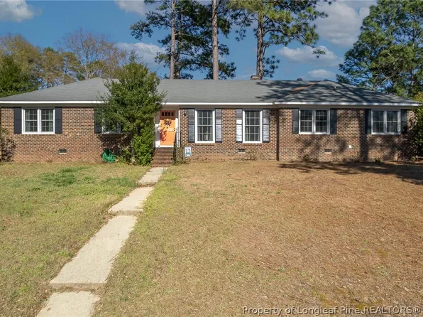 710 Roundtree Dr, Fayetteville, NC 28303