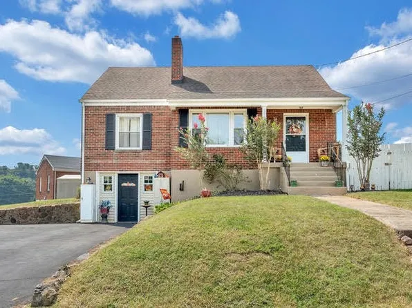 1151 Halliahurst Ave, Vinton, VA 24179