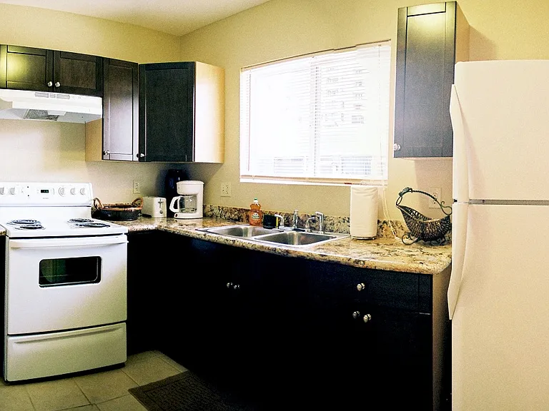 2214 Aloha Dr #1B — Photo 1