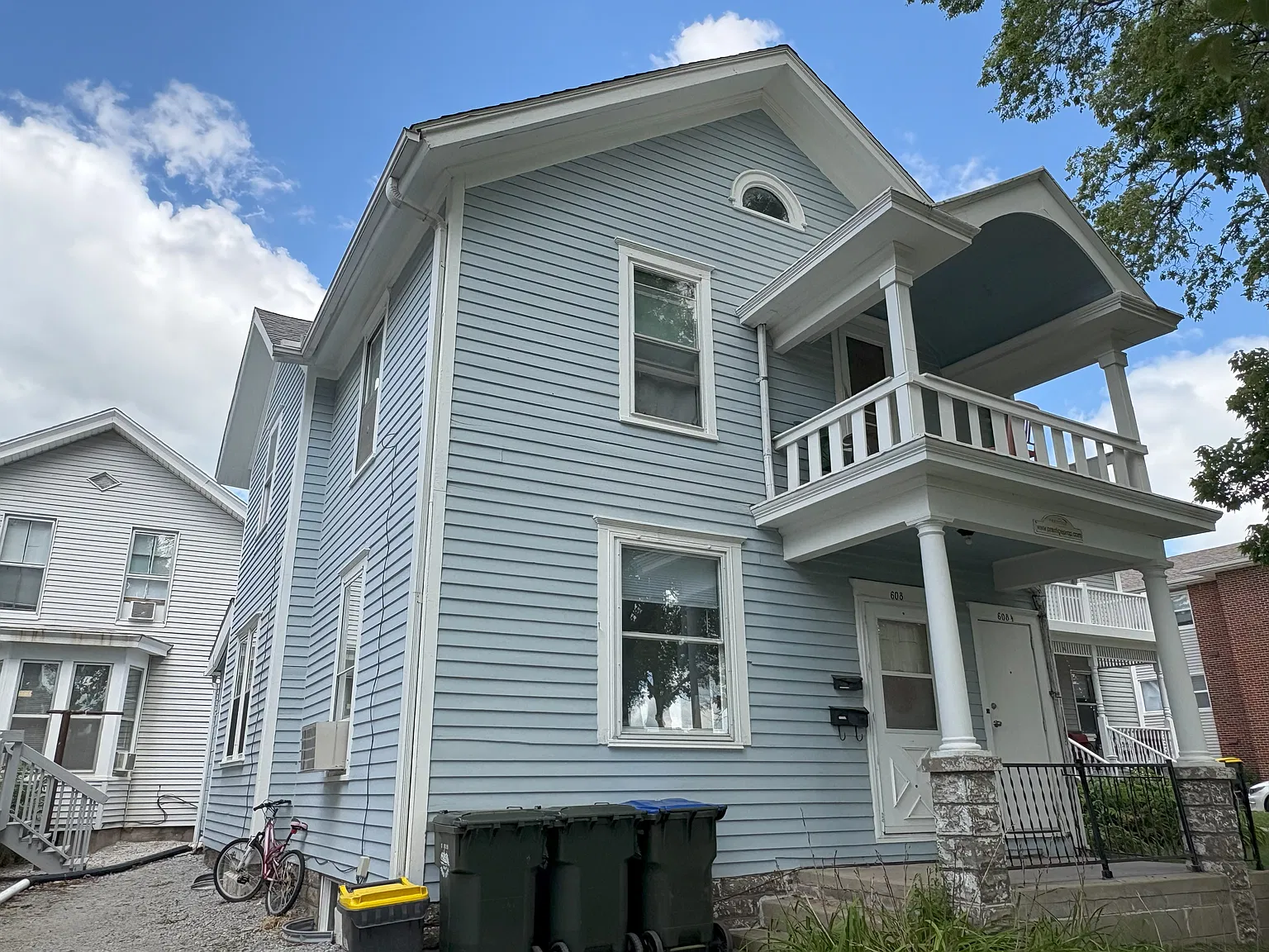 1 bed, 405 sqft, $967 — Photo 1