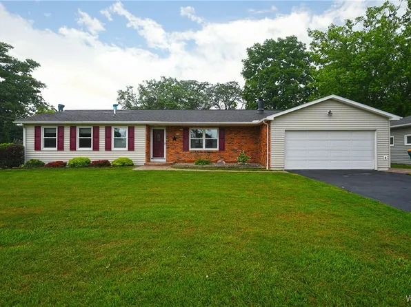 4812 Best St, Hamburg, NY 14075