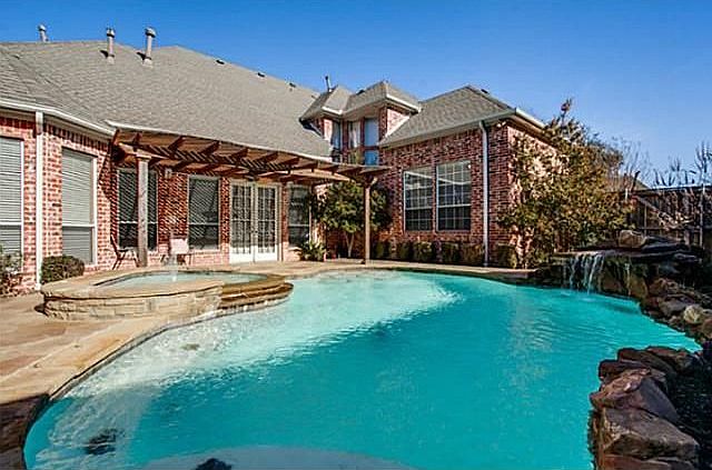 1st image of 521 Sotogrande Dr