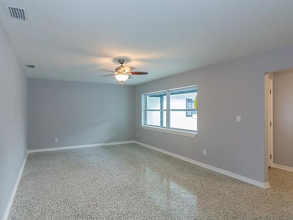 3rd image of 5320 Eggleston Ave