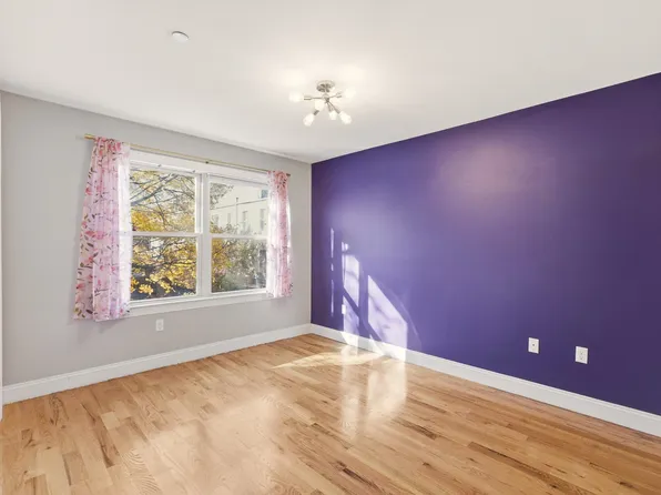 381 Communipaw Avenue image 12 of 23