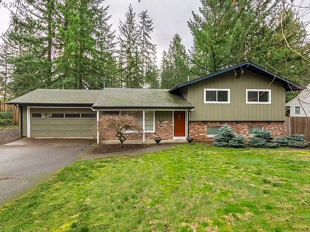 10490 NW Green View Ln photo 1