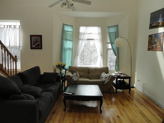 1st image of 3417 N Janssen Ave #1