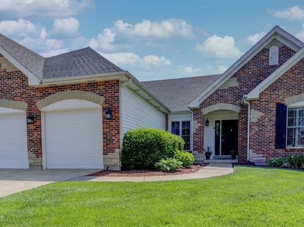 70 Boschert Creek Dr, Saint Peters, MO 63376