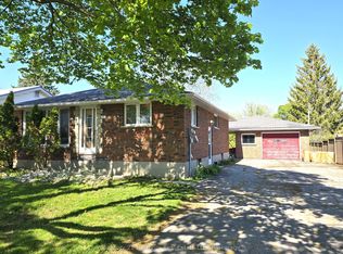 15 Melrose Cres, Belleville, ON K8N 1X7