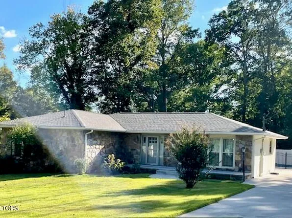 5109 Kesterwood Dr, Knoxville, TN 37918