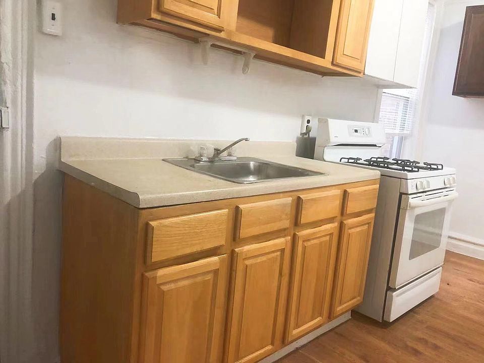1st image of 2 Astoria Blvd Floor 2