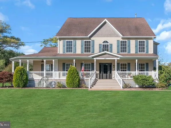 87 N Maple Ave, Tuckerton, NJ 08087