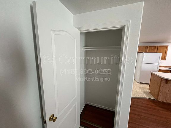 5th image of 2521 NW Cedar Ave #1