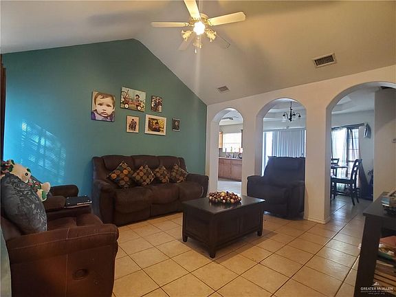 2nd image of 3010 Langer Dr