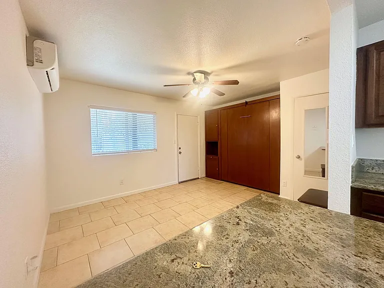 2505 Jefferson St #2 — Photo 12