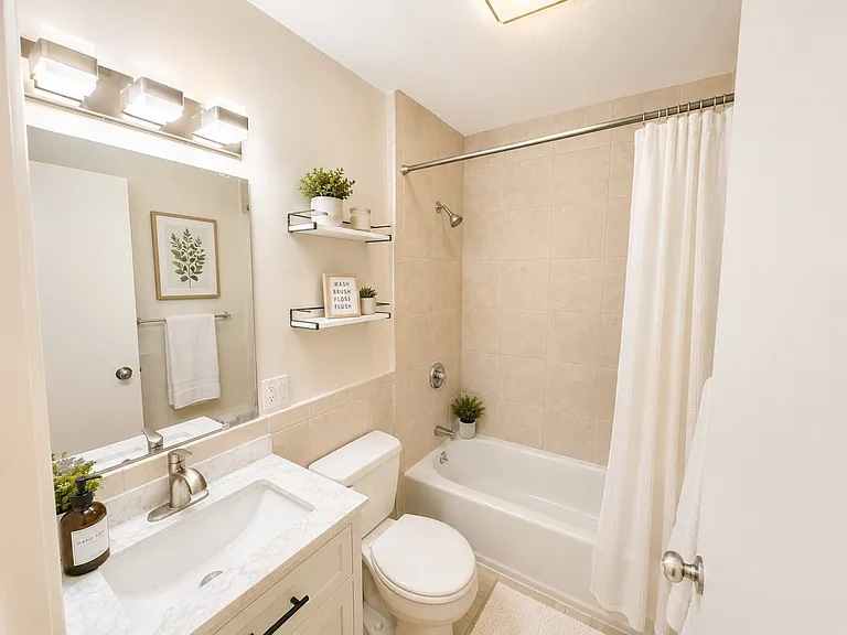 126 Clifton St #6 — Photo 4