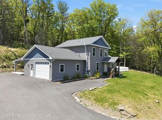 300 Gumbletown Rd, Paupack, PA 18451