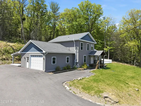 300 Gumbletown Rd, Paupack, PA 18451