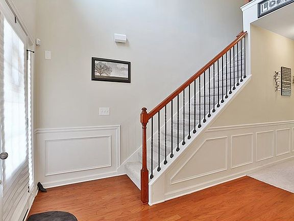 3rd image of 7647 Wrotham Cir