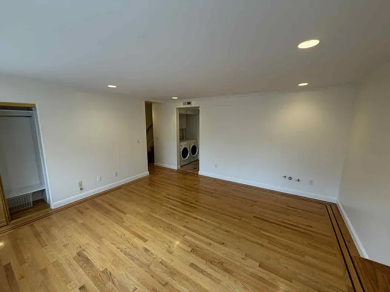 322 18th Ave — Photo 11