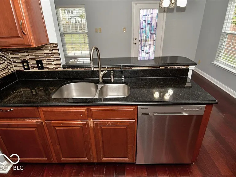 15208 Radiance Dr — Photo 23