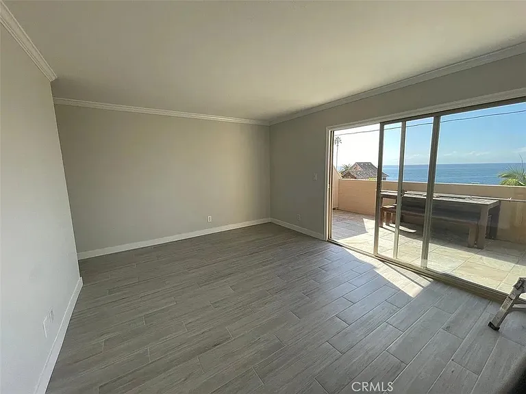 2037 S Coast Hwy #1 — Photo 17