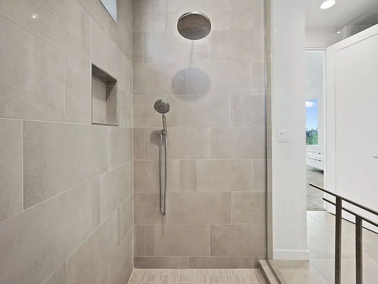 3618 Taylor Dr — Photo 44
