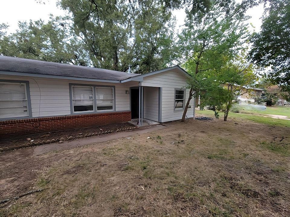 1st image of 2609 Northside Dr
