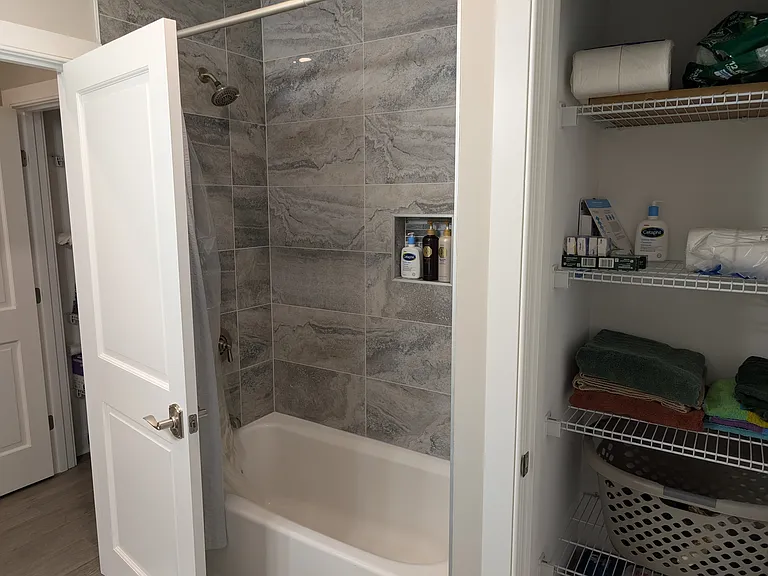 511 Hancock St #508 — Photo 8