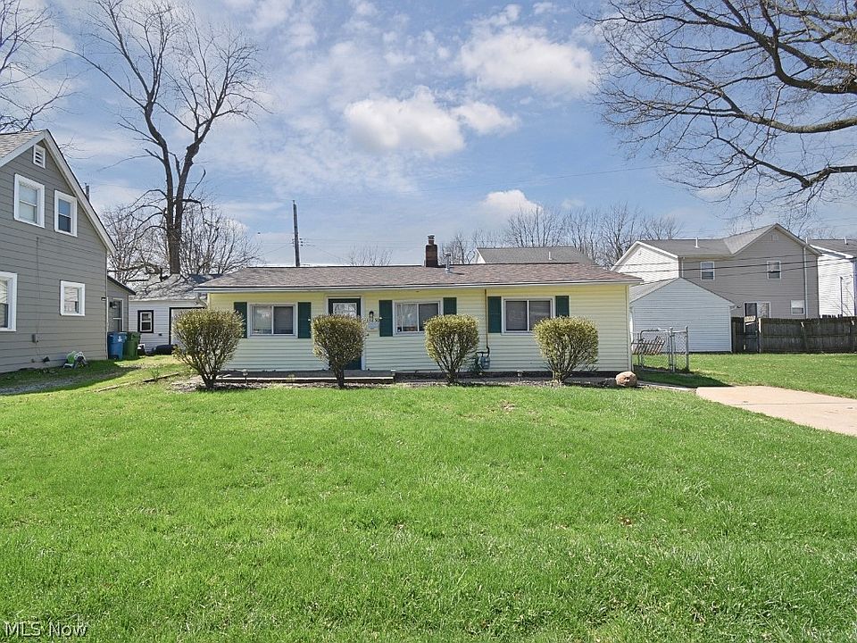 1st image of 33850 Beachpark Dr
