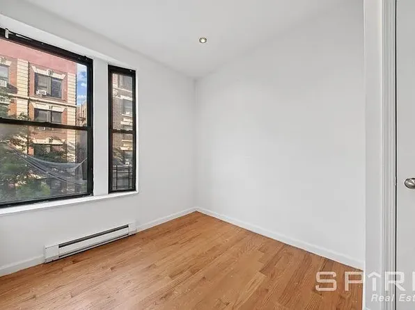 204 W 108th St APT 8, New York, NY 10025