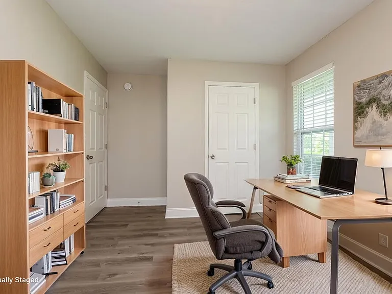 2611 Hawk Eye Ct — Photo 15