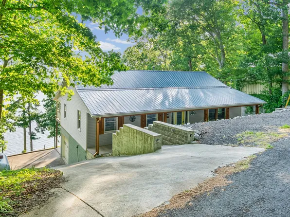 438 Harbor Dr, Bumpus Mills, TN 37028