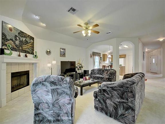 5th image of 1521 Bergamont Dr