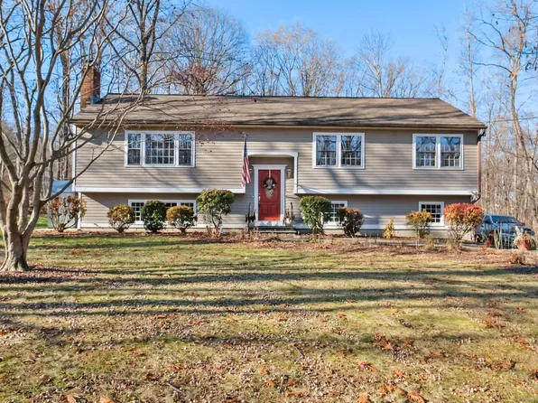 8 Laura Lane, Oxford, CT 06478