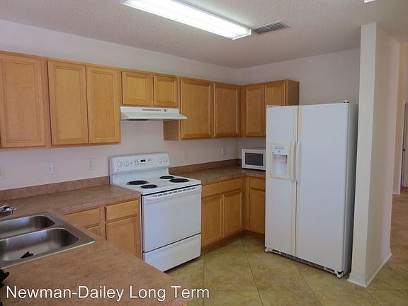 5th image of 101 Marigot Bay Cir