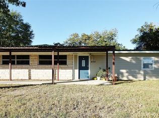 424 Donie Rd, Buffalo, TX 75831