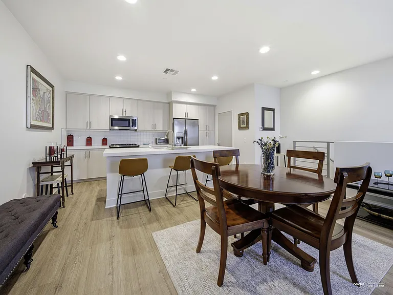 2111 N Cahuenga Blvd #14 — Photo 20
