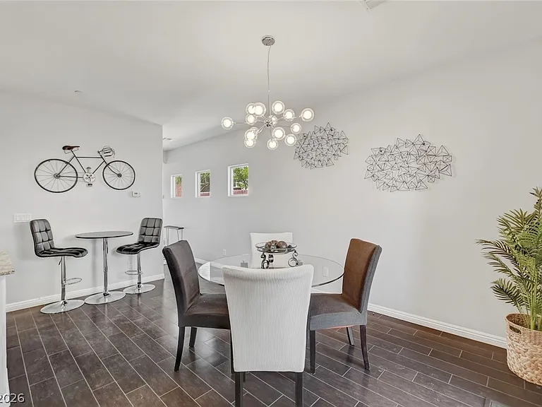 48 Jasmine Point St — Photo 15