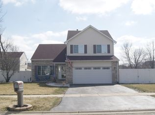 12 Raven Ct, Bolingbrook, IL 60490