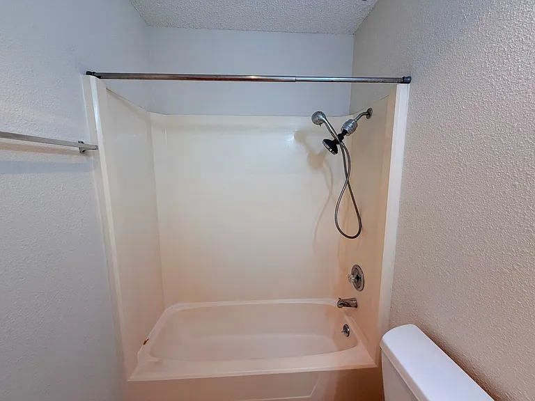 2303 Whitlow Cv — Photo 21