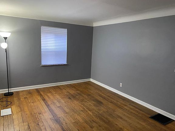 4th image of 6271 Graceland Ave