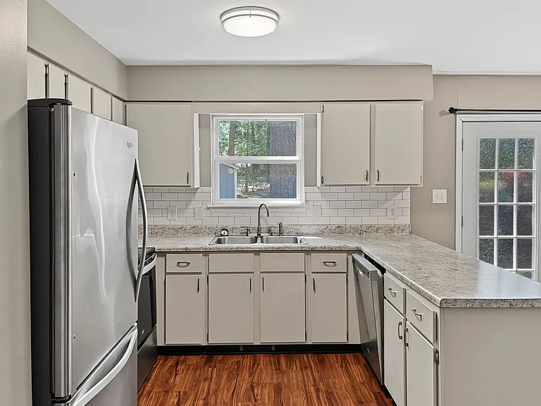 618 Branniff Dr — Photo 6