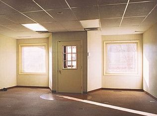 111 S State St, Monticello, IL 61856